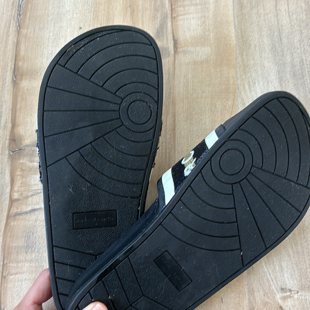 Marc Jacobs Slides - Picture 4 of 4